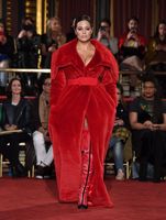 Ashley Graham longsleeve t-shirt #3125017