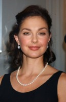 Ashley Judd Longsleeve T-shirt #1296021