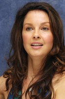 Ashley Judd Sweatshirt #2230640