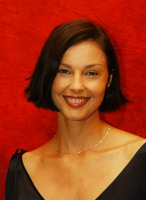 Ashley Judd Sweatshirt #2270136