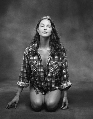 Ashley Judd tote bag