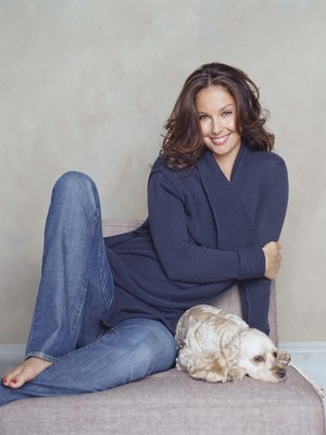 Ashley Judd hoodie