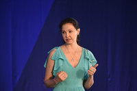 Ashley Judd Sweatshirt #3226457