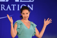 Ashley Judd Sweatshirt #3226479