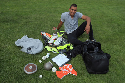 Ashton Eaton Poster 2475739