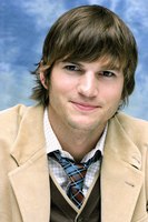 Ashton Kutcher Longsleeve T-shirt #1967933
