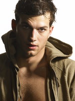 Ashton Kutcher t-shirt #2195322