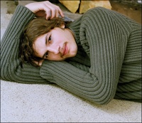 Ashton Kutcher Longsleeve T-shirt #2195323