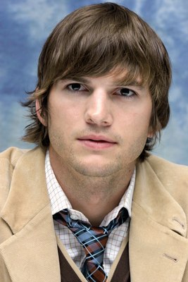 Ashton Kutcher puzzle 2212817