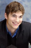 Ashton Kutcher Longsleeve T-shirt #2317979