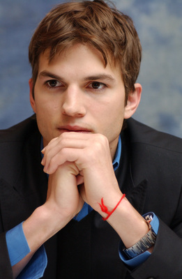 Ashton Kutcher puzzle 2317989