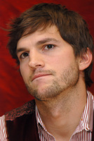 Ashton Kutcher Sweatshirt #2317992