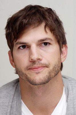Ashton Kutcher stickers 2342091
