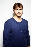 Ashton Kutcher mug #G670474
