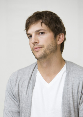 Ashton Kutcher stickers 2363848
