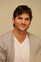 Ashton Kutcher tote bag #G683591