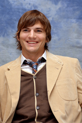 Ashton Kutcher stickers 2409220