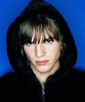 Ashton Kutcher Longsleeve T-shirt #3267222