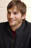 Ashton Kutcher Longsleeve T-shirt #3629760