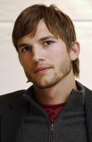 Ashton Kutcher Longsleeve T-shirt #3629764