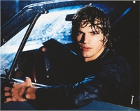 Ashton Kutcher Longsleeve T-shirt #3662815