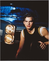 Ashton Kutcher Longsleeve T-shirt #3662822