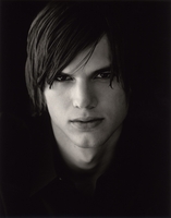 Ashton Kutcher Longsleeve T-shirt #3662828