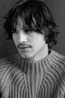 Ashton Kutcher Longsleeve T-shirt #3821104