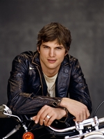 Ashton Kutcher Tank Top #3924239