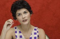 Audrey Tautou Longsleeve T-shirt #2290656