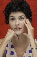Audrey Tautou Longsleeve T-shirt #2290666