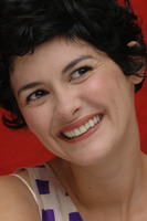 Audrey Tautou Sweatshirt #2290711