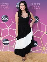 Aulii Cravalho t-shirt #3843936