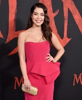Aulii Cravalho t-shirt #3943563