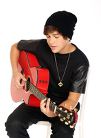 Austin Mahone Longsleeve T-shirt #2449446