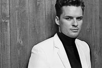 Austin Nichols Longsleeve T-shirt #3626244