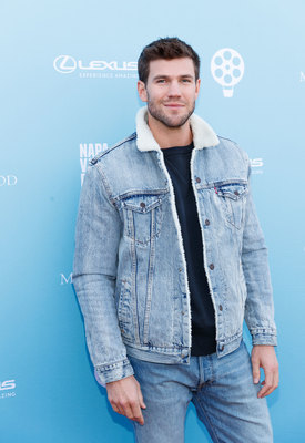 Austin Stowell puzzle 2822478