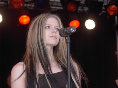 Avril Lavigne Poster 1249126