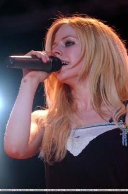 Avril Lavigne Poster 1252986