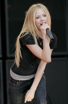 Avril Lavigne Poster 1274819