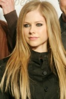 Avril Lavigne Sweatshirt #1309765