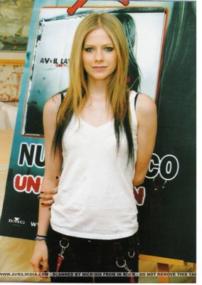 Avril Lavigne Poster 1309811