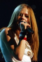 Avril Lavigne Sweatshirt #1309850