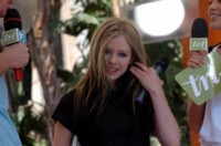 Avril Lavigne Sweatshirt #1309877