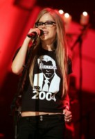 Avril Lavigne t-shirt #1310011