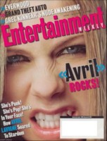 Avril Lavigne Sweatshirt #1310316