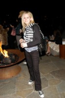 Avril Lavigne Sweatshirt #1379234