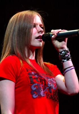 Avril Lavigne Poster 1440681