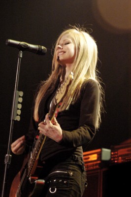 Avril Lavigne Poster 1440737