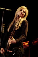 Avril Lavigne Sweatshirt #1440740